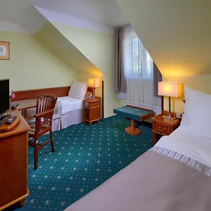 4* Hotell Selsky Dvur - Bohemian Village Courtyard