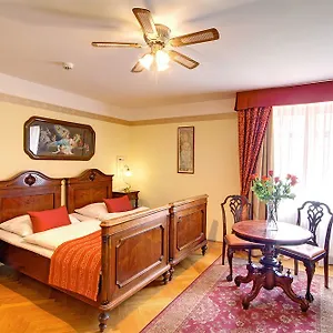 4* Hotell Mucha