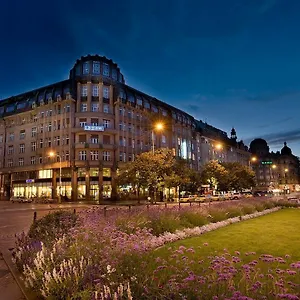 4* Hotell Ea Rokoko